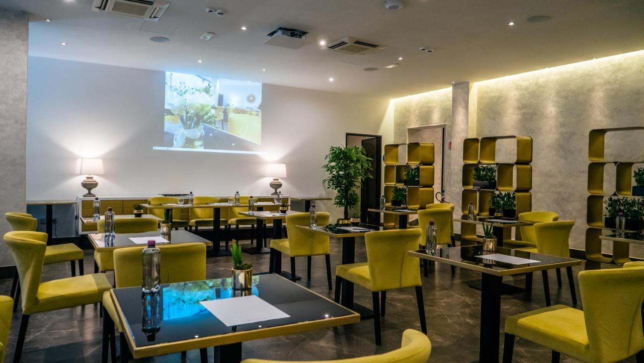 Hotel Up Wellness & Spa Foggia Esterno foto